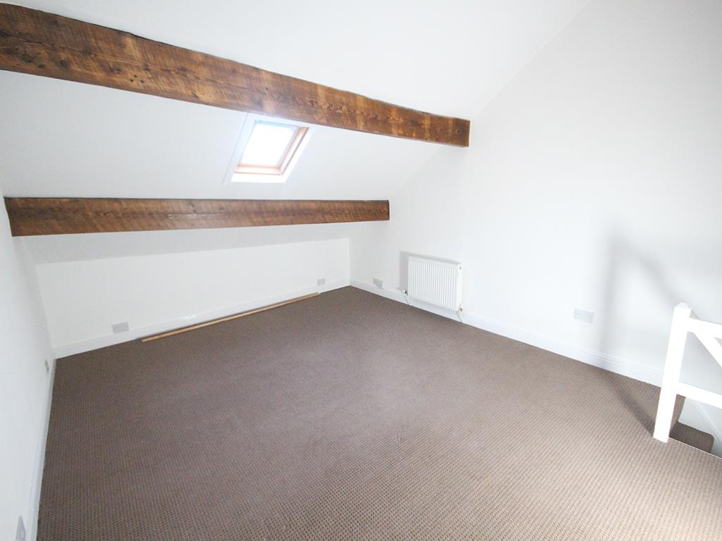 3 bedroom terraced house Let Agreed in Barnoldswick - 2016-10-05 14.39.17-1.jpg